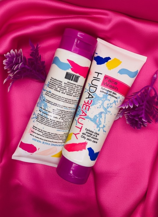 Huda Beauty Face Wash